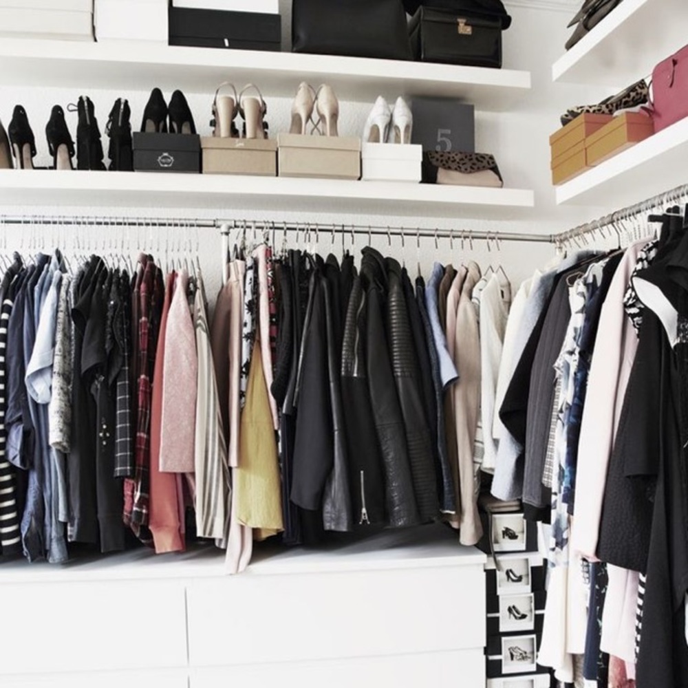 ✨Like to bookmark my closet✨